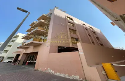 Whole Building - Studio for sale in Al Muraqqabat - Deira - Dubai