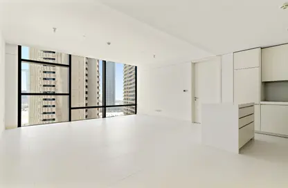 Apartment - 1 Bedroom - 2 Bathrooms for rent in RDK Towers - Najmat Abu Dhabi - Al Reem Island - Abu Dhabi