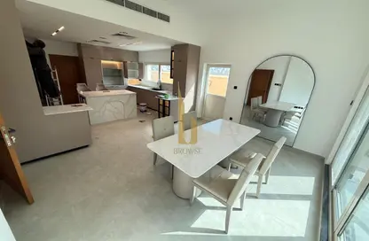 Villa - 5 Bedrooms - 5 Bathrooms for rent in Jumeirah 3 Villas - Jumeirah 3 - Jumeirah - Dubai
