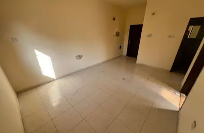 شقة - غرفة نوم - 1 حمام للايجار في مساكن كورنيش عجمان - طريق كورنيش عجمان - عجمان