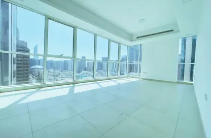 Apartment - 3 Bedrooms - 4 Bathrooms for rent in Hamdan Street - Abu Dhabi
