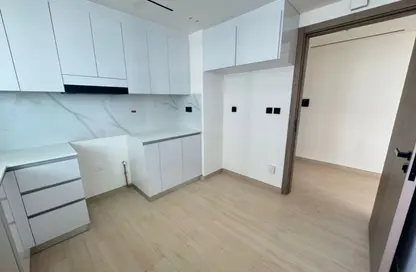 شقة - غرفة نوم - 1 حمام للبيع في بن غاطي كورنر - قرية الجميرا سركل - دبي