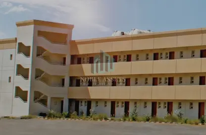 سكن الموظفين - استوديو - 8 حمامات للايجار في المجمع الصناعي - المنطقة التجارية الحرة في رأس الخيمة - رأس الخيمة