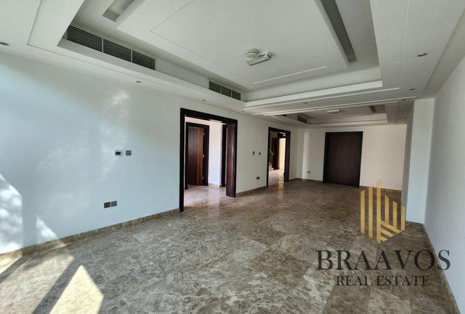 15171000 - Property Image 2
