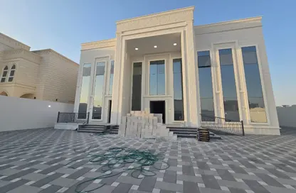Apartment - 3 Bedrooms - 4 Bathrooms for rent in Madinat Al Riyad - Abu Dhabi