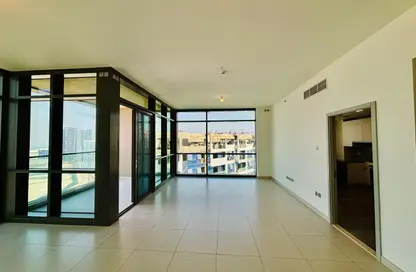 Apartment - 4 Bedrooms - 5 Bathrooms for sale in Canal Residence - Al Reem Island - Abu Dhabi