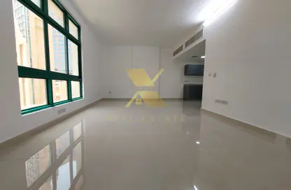 شقة - 1 حمام للايجار في خالدية سنتر - كورنيش الخالدية - الخالدية - أبوظبي
