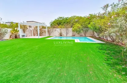 Villa - 3 Bedrooms - 3 Bathrooms for rent in Legacy - Jumeirah Park - Dubai