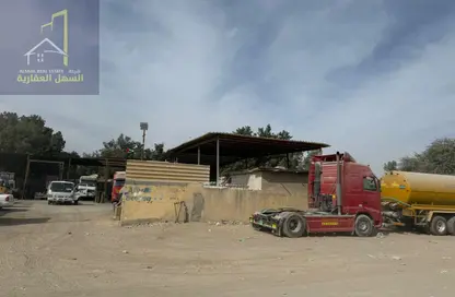 مستودع - استوديو - 8 حمامات للبيع في الصجعة الصناعية - آلصجعه - الشارقة