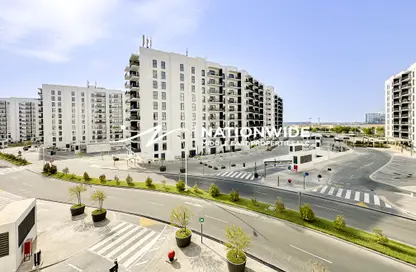 Apartment - 1 Bedroom - 1 Bathroom for sale in Waters Edge - Yas Island - Abu Dhabi