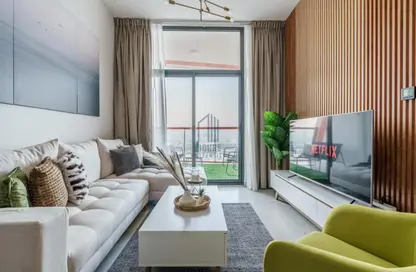 Living Room image for: Duplex - 3 Bedrooms - 4 Bathrooms for rent in Al Jaddaf - Dubai, Image 1