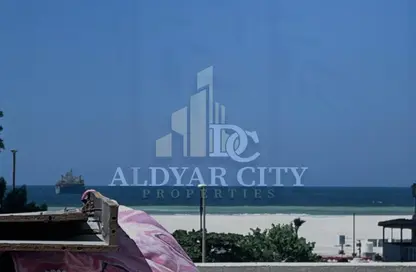 شقة - 1 حمام للايجار في مساكن كورنيش عجمان - طريق كورنيش عجمان - عجمان