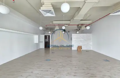 Office Space - Studio - 2 Bathrooms for rent in The Burlington - Business Bay - Dubai