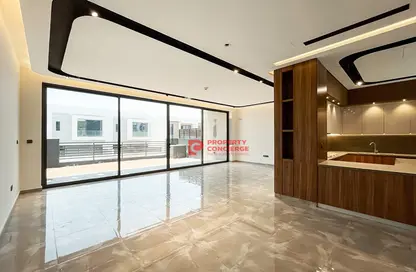 Empty Room image for: Townhouse - 4 Bedrooms - 6 Bathrooms for rent in West Village - Al Furjan - Dubai, Image 1