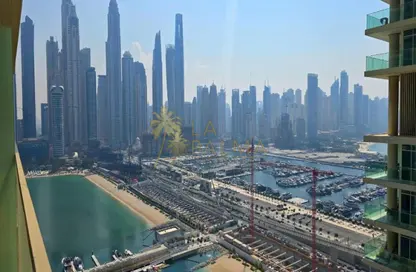 Apartment - 1 Bedroom - 1 Bathroom for rent in Marina Vista - EMAAR Beachfront - Dubai Harbour - Dubai