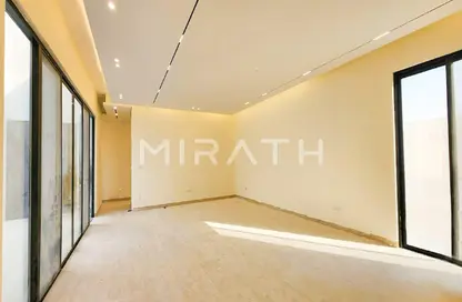Villa - 5 Bedrooms - 6 Bathrooms for rent in Umm Suqeim 1 Villas - Umm Suqeim 1 - Umm Suqeim - Dubai