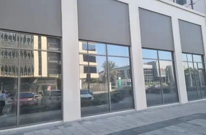 متجر - استوديو للايجار في المينا - دبي