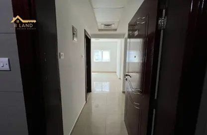 Apartment - 2 Bedrooms - 2 Bathrooms for rent in Al Khan Lagoon - Al Khan - Sharjah