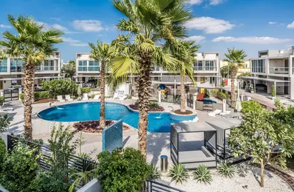 Villa - 4 Bedrooms - 3 Bathrooms for sale in Royal Park - Jumeirah Park - Dubai