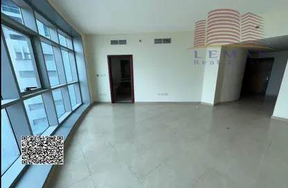 شقة - 2 غرف نوم - 3 حمامات للبيع في مساكن كورنيش عجمان - طريق كورنيش عجمان - عجمان
