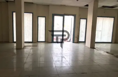 متجر - استوديو - 1 حمام للايجار في N02 - طراز فارسي - المدينة الدولية - دبي