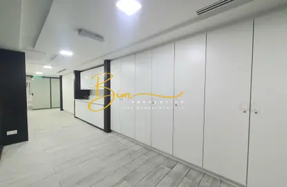 Reception / Lobby image for: Office Space - Studio - 2 Bathrooms for rent in Khalidiya Towers - Al Khalidiya - Abu Dhabi, Image 1