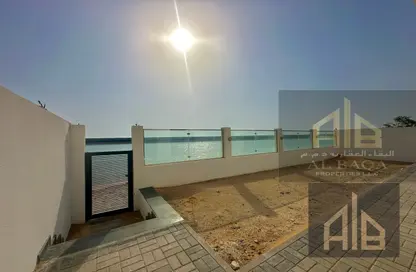 فيلا - 5 غرف نوم - 7 حمامات للبيع في جزيرة الشمس - مدينة أجمل مكان - مدينة الواجهة المائية لإمارة الشارقة - الشارقة