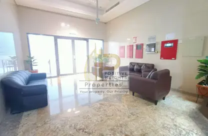 Apartment - 2 Bedrooms - 3 Bathrooms for rent in Al Hawai Barsha Building 2 - Al Barsha 1 - Al Barsha - Dubai