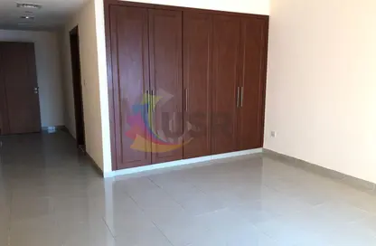 شقة - 2 غرف نوم - 3 حمامات للايجار في الممزر - ديرة - دبي