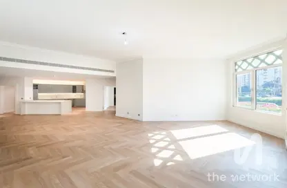 Apartment - 3 Bedrooms - 4 Bathrooms for rent in Al Nabat - Shoreline Apartments - Palm Jumeirah - Dubai