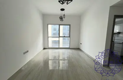 Apartment - 1 Bedroom - 1 Bathroom for rent in Central 1 Dubai 4 - Jumeirah Garden City - Al Satwa - Dubai