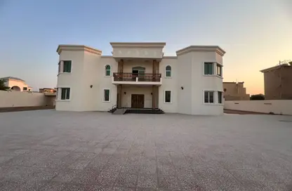 فيلا - 5 غرف نوم - 8 حمامات للبيع في الرحمانية - الشارقة