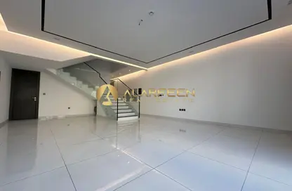 فيلا - 4 غرف نوم - 6 حمامات للايجار في بيور لكسري ليفينغ - الضاحية 12 - قرية الجميرا سركل - دبي