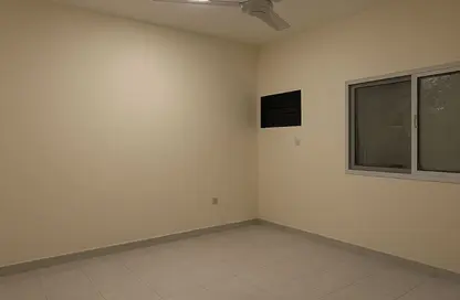 Apartment - 2 Bedrooms - 1 Bathroom for rent in Al Ghuair - Al Gharb - Sharjah