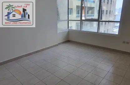 Apartment - 2 Bedrooms - 3 Bathrooms for rent in Al Khan Corniche - Al Khan - Sharjah