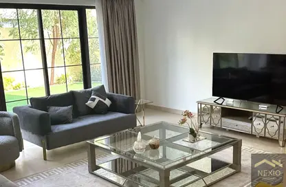 Villa - 4 Bedrooms - 5 Bathrooms for rent in Nad Al Sheba Villas - Nad Al Sheba 3 - Nad Al Sheba - Dubai