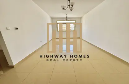 Apartment - 2 Bedrooms - 3 Bathrooms for rent in Muwaileh 29 Building - Muwaileh - Sharjah
