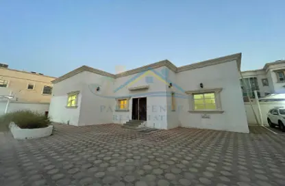 Villa - 3 Bedrooms - 3 Bathrooms for rent in Mohamed Bin Zayed City - Abu Dhabi