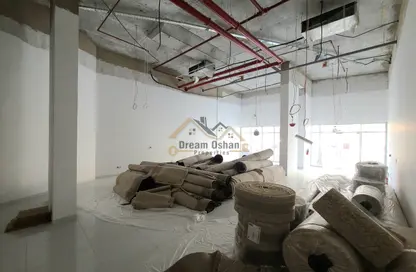Shop - Studio - 2 Bathrooms for rent in Al Hoor Building - Muwaileh Commercial - Sharjah