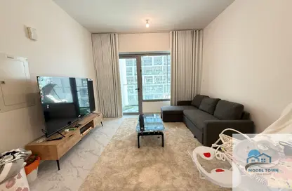 Apartment - 1 Bedroom - 2 Bathrooms for rent in Oasis 1 - Oasis Residences - Masdar City - Abu Dhabi