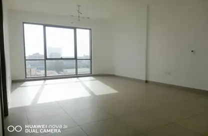 شقة - 3 غرف نوم - 4 حمامات للايجار في ميدان النصر - عود ميثاء - بر دبي - دبي