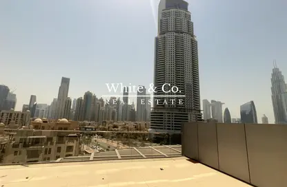 Apartment - 3 Bedrooms - 4 Bathrooms for rent in Boulevard Point - Downtown Dubai - Dubai