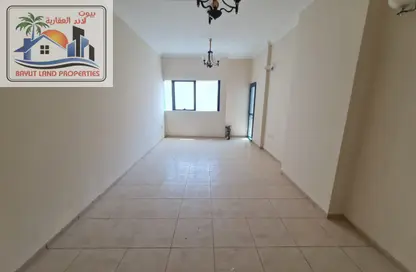 Apartment - 2 Bedrooms - 2 Bathrooms for rent in Rolla Square - Rolla Area - Sharjah