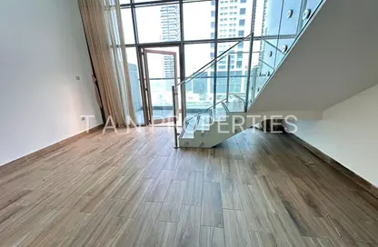 Apartment - 1 Bedroom - 2 Bathrooms for rent in Flamingo Building - Jumeirah Village Circle - Dubai