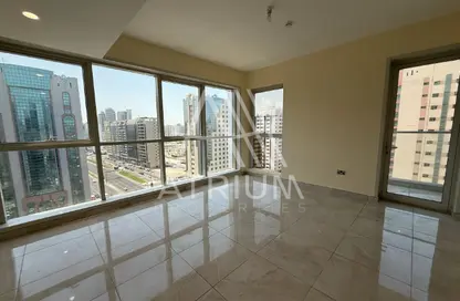 Apartment - 1 Bedroom - 2 Bathrooms for rent in Al Falah Street - City Downtown - Abu Dhabi
