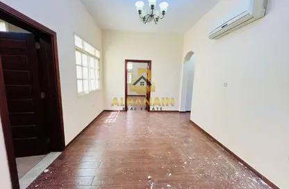 Apartment - 2 Bedrooms - 2 Bathrooms for rent in Al Dafeinah - Asharej - Al Ain