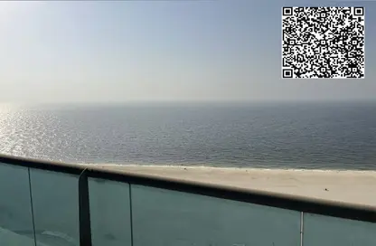 دوبلكس - 4 غرف نوم - 3 حمامات للبيع في برج الكورنيش - طريق كورنيش عجمان - عجمان