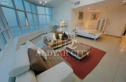 Apartment - 1 Bedroom - 2 Bathrooms for rent in Ajman Corniche Residences - Ajman Corniche Road - Ajman