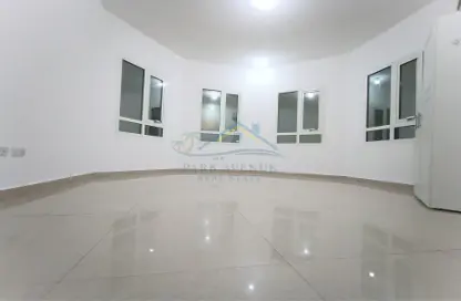 شقة - 1 حمام للايجار في مركز محمد بن زايد - مدينة محمد بن زايد - أبوظبي