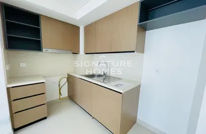 Kitchen image for: Apartment - 1 Bedroom - 1 Bathroom for rent in Burj Crown - Downtown Dubai - Dubai, Image 1